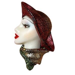 Vintage Lady Face Profile Head Brooch Pin with Hat Elegant Silhouette, plastic